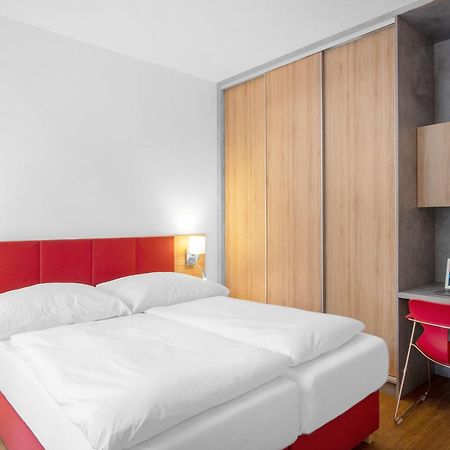 Szent Bernadett Csaladi Apartmanhaz Siofok Ngoại thất bức ảnh