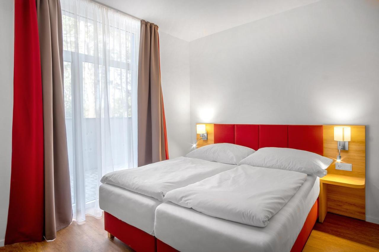Szent Bernadett Csaladi Apartmanhaz Siofok Ngoại thất bức ảnh
