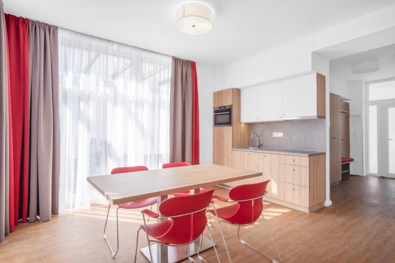 Szent Bernadett Csaladi Apartmanhaz Siofok Ngoại thất bức ảnh
